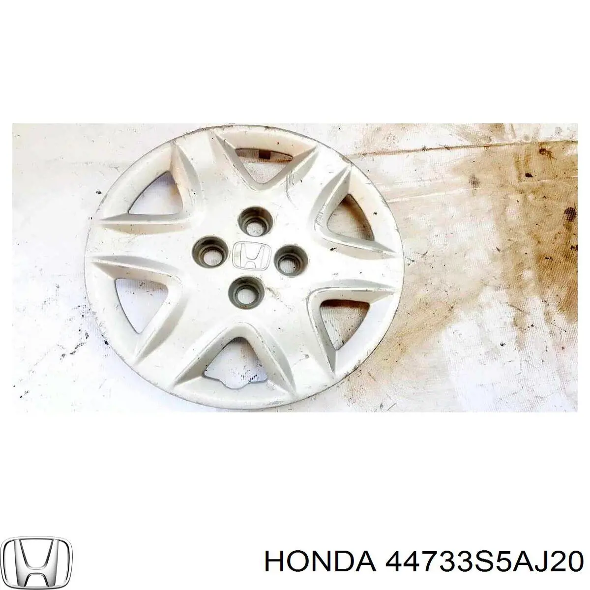 Колпак колесного диска на Honda Civic VII 