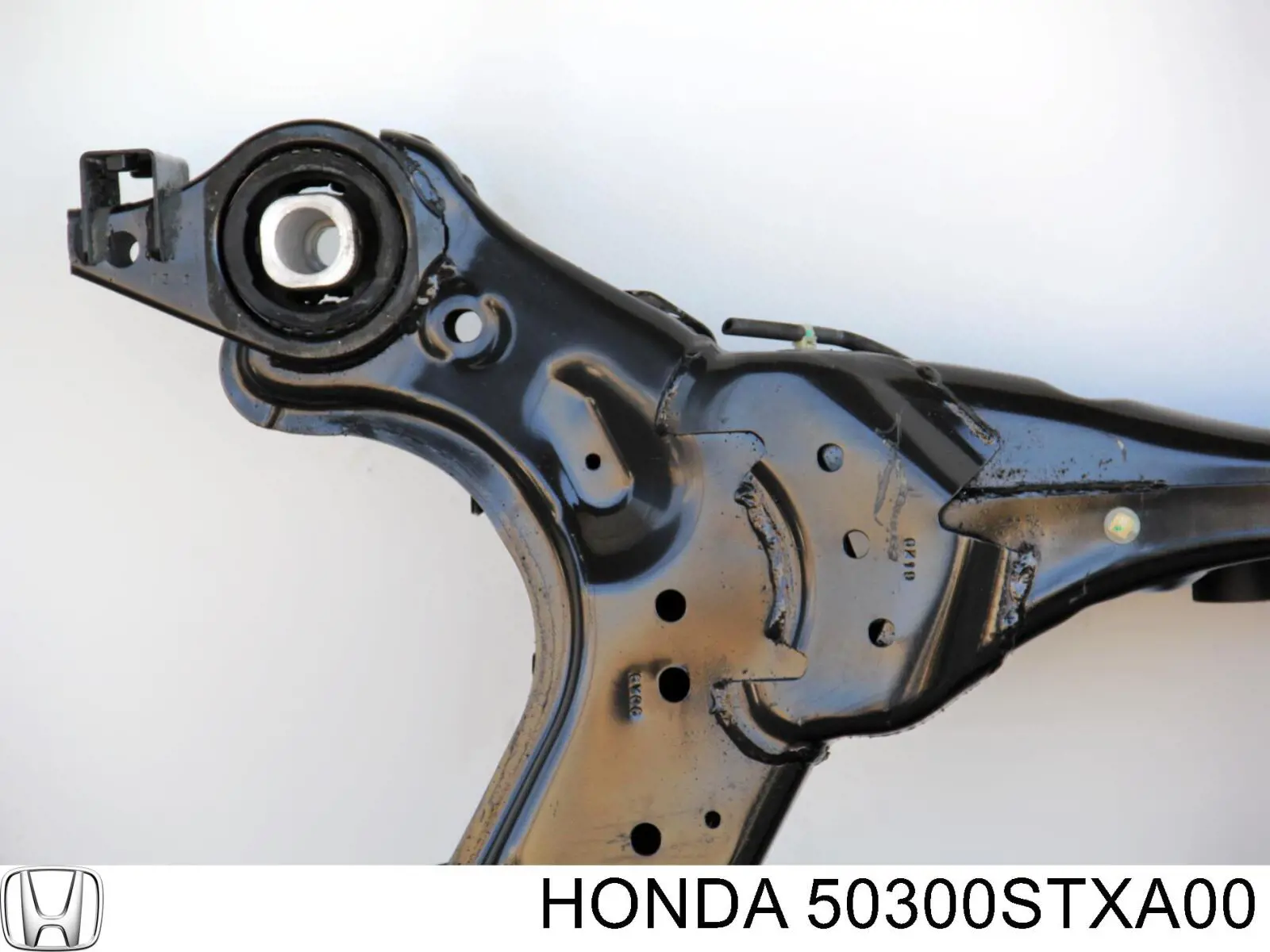 Подрамник задней подвески на Acura MDX II YD2