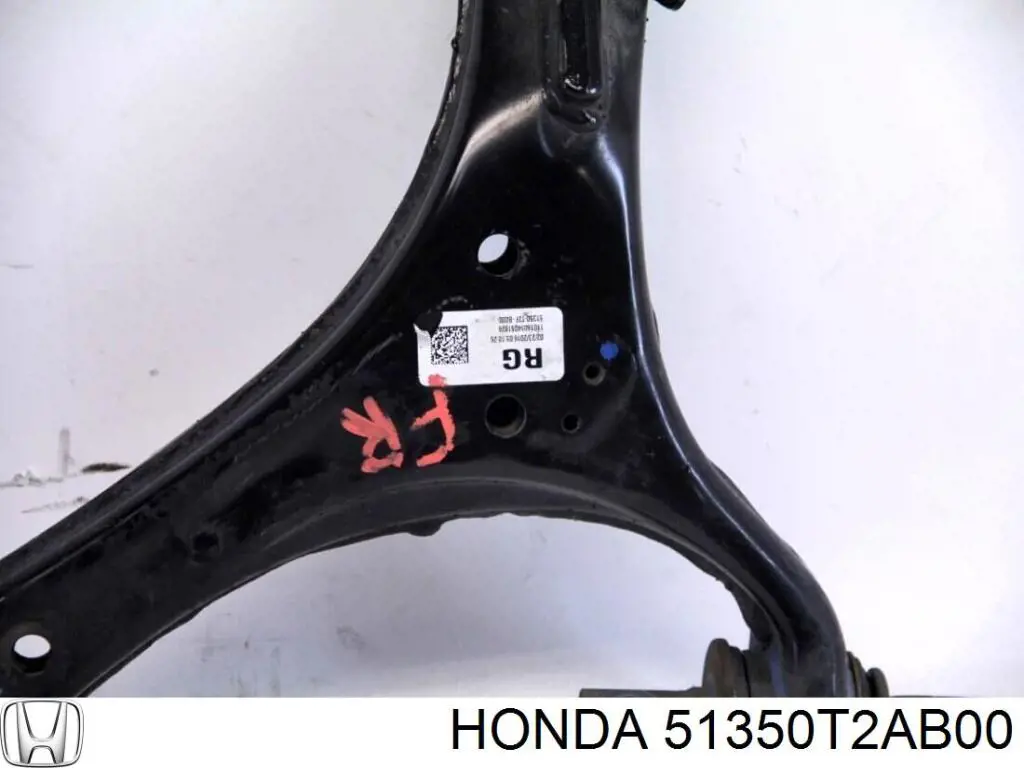 Передний нижний рычаг Honda 51350T2AB00