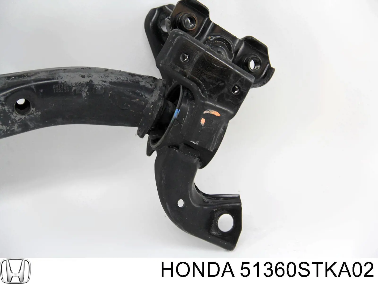 Левый рычаг передней нижней подвески Honda 51360STKA02 цена, от 25.34 USD