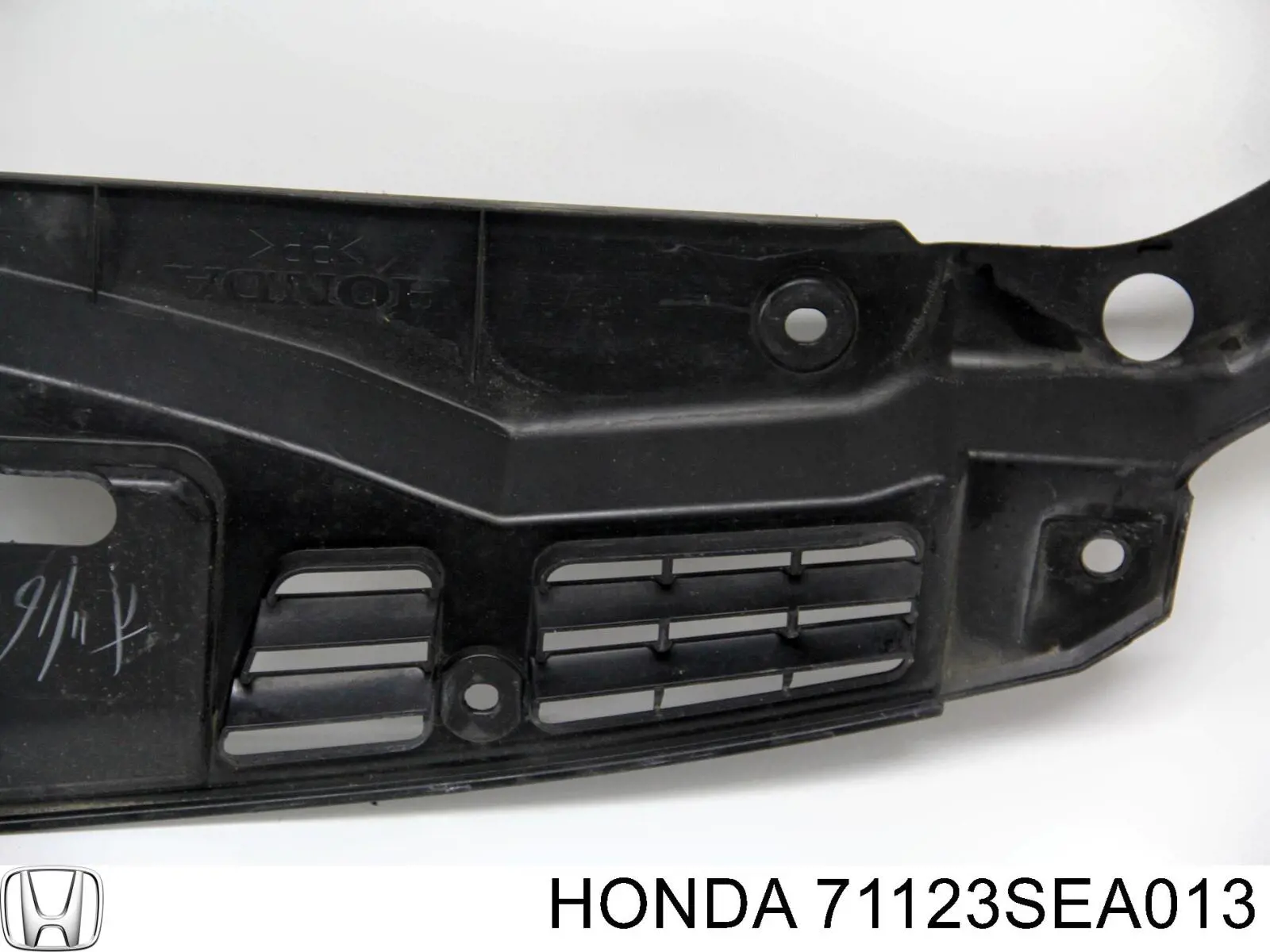 71123SEA013 Honda 