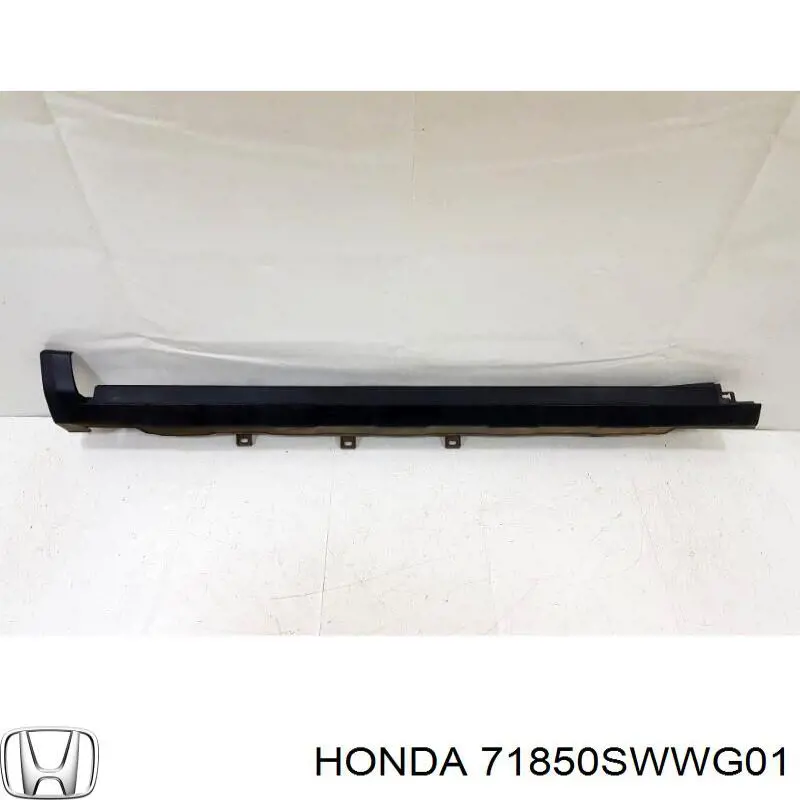 Накладка (молдинг) порога наружная левая на Honda CR-V RM