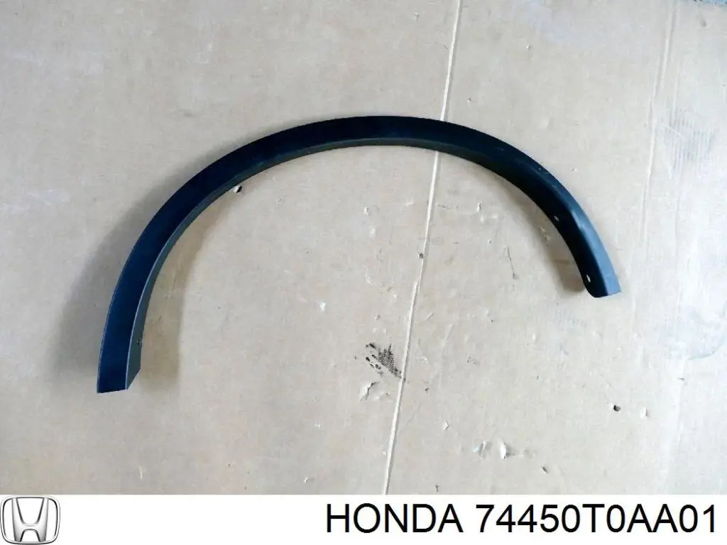Накладка крыла заднего левого Honda 74450T0AA01