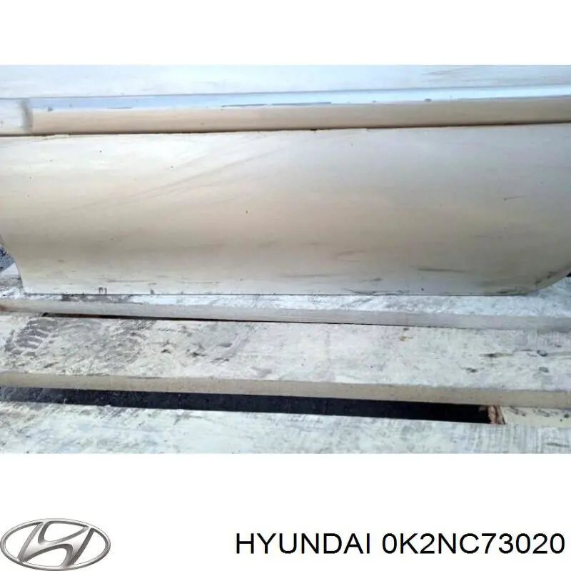 0K2NA73020 Hyundai/Kia porta traseira esquerda