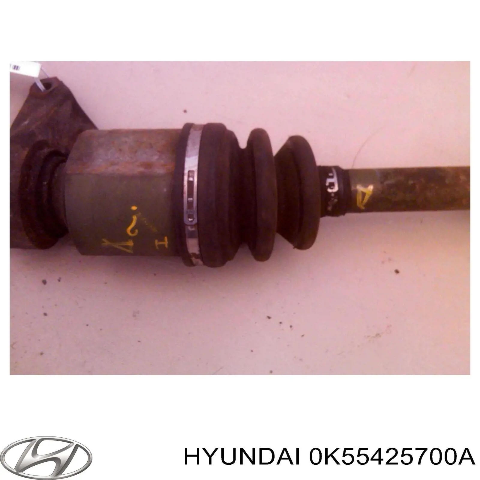 0K55425700A Hyundai/Kia Приводной вал промежуточный