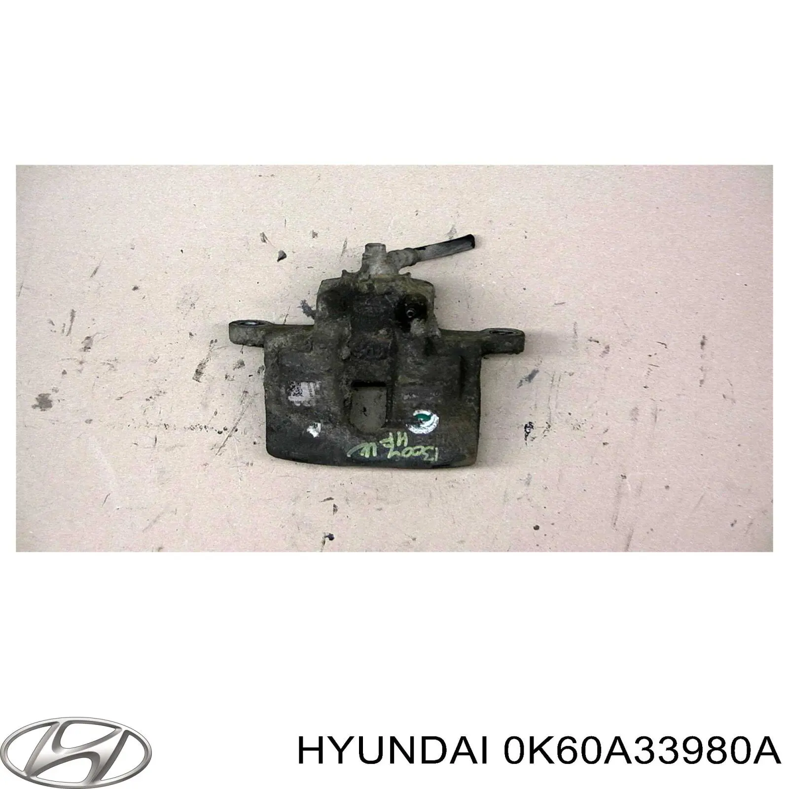 0K60A33980A Hyundai/Kia suporte do freio dianteiro direito