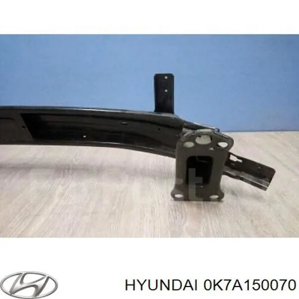 Усилитель переднего бампера 0K7A150070 Hyundai/Kia