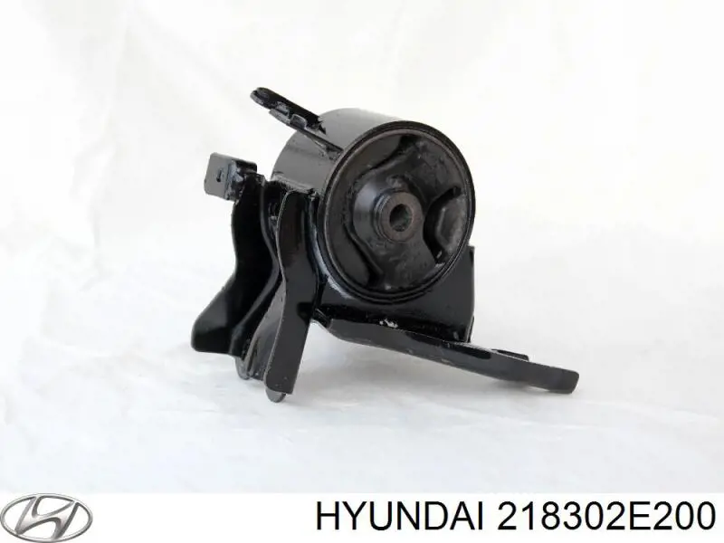 Подушка (опора) двигателя левая Hyundai/Kia 218302E200