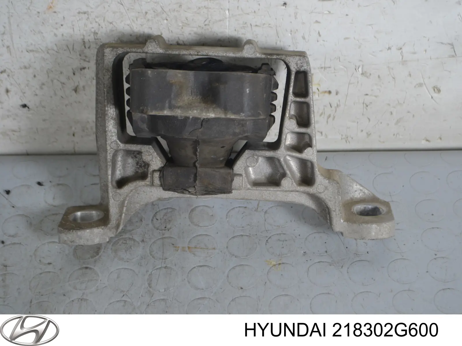 Гидроопора двигателя левая Hyundai/Kia 218302G600 цена, от 22.81 USD