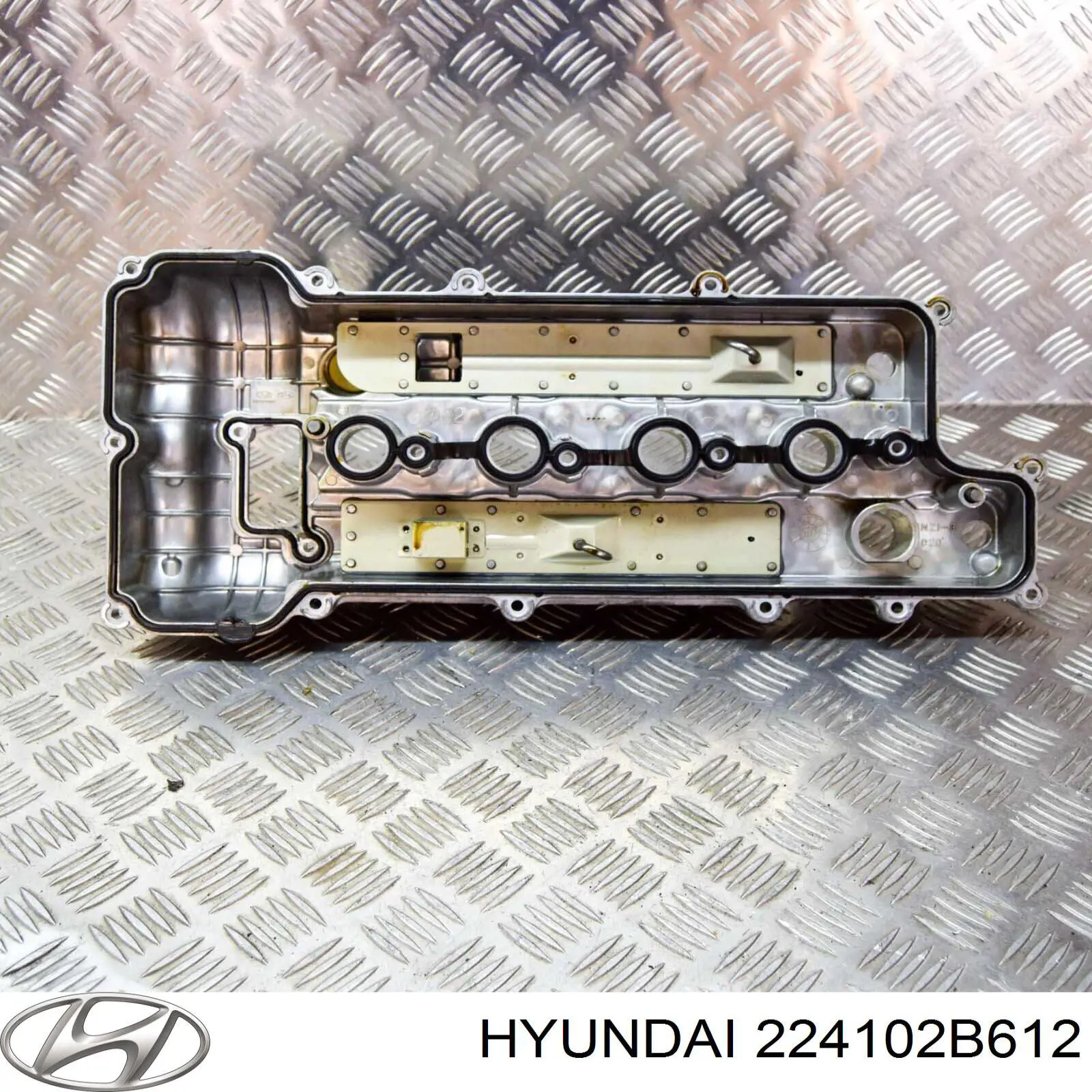 Купить 224102B612 Hyundai/Kia Клапанная крышка