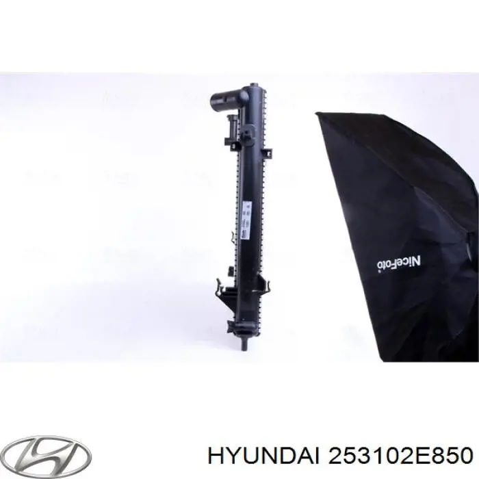 Радиатор охлаждения двигателя Hyundai/Kia 253102E850 цена, от 77.89 USD