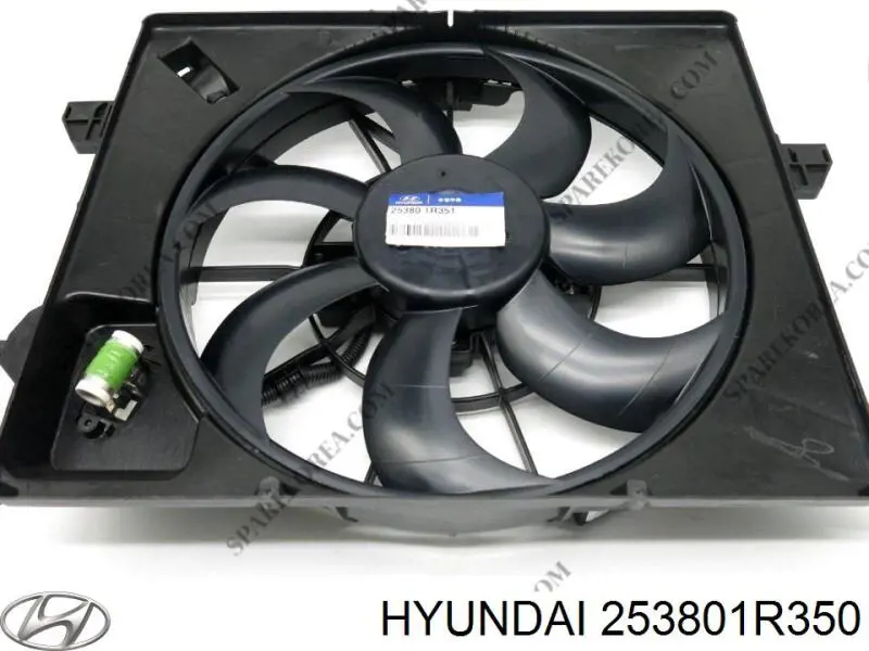Диффузор радиатора охлаждения, в сборе с мотором и крыльчаткой на Hyundai I20 PB