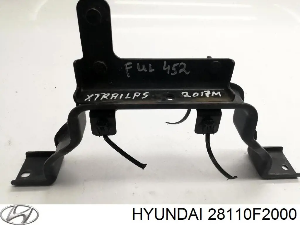 Корпус воздушного фильтра на Hyundai Elantra GT 