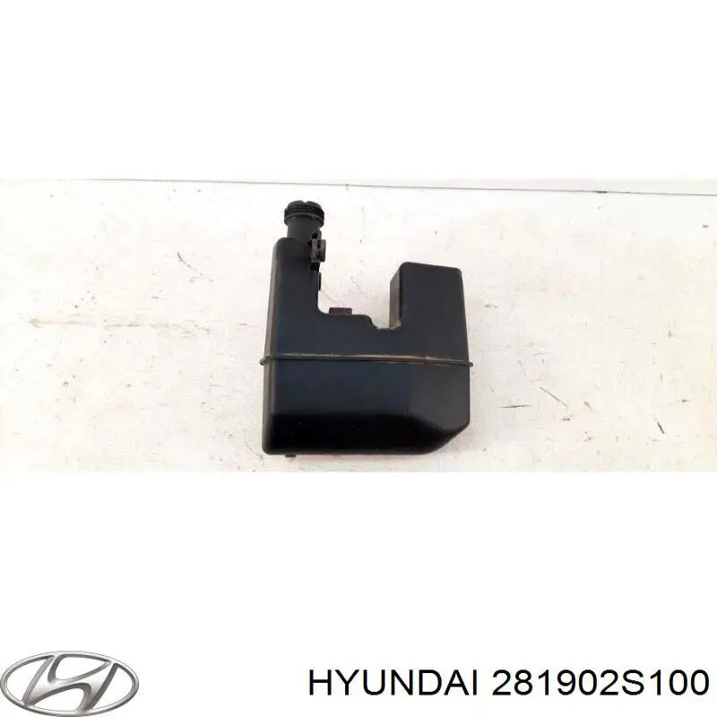 Резонатор воздушного фильтра на Hyundai Ix35 LM