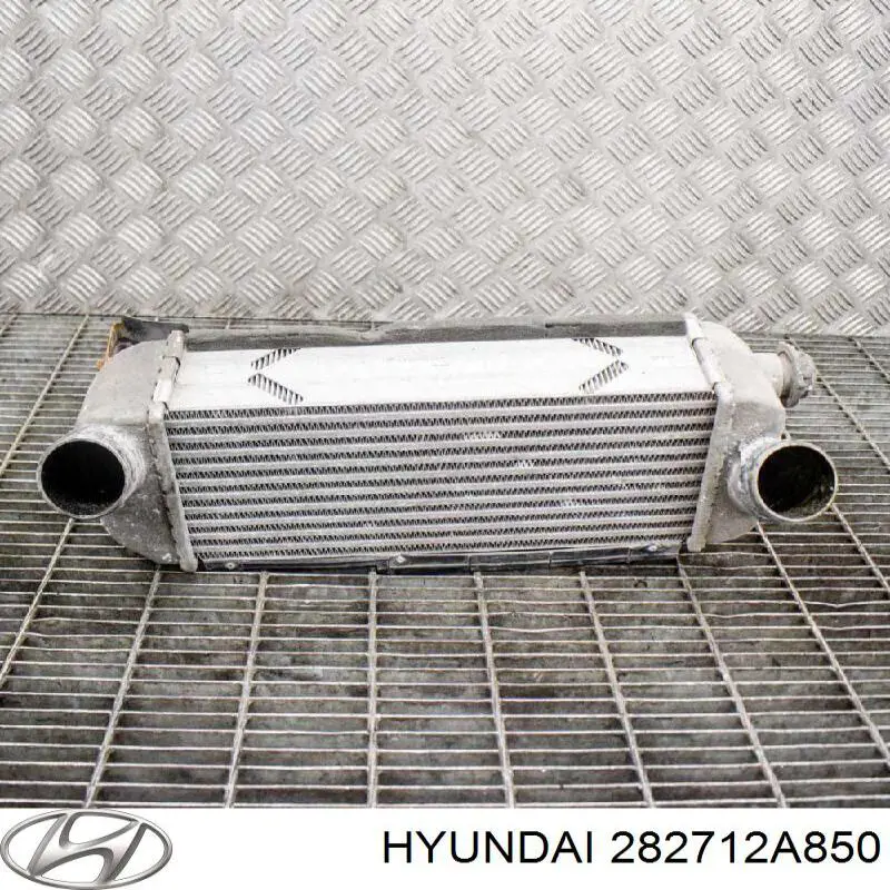 Интеркулер 282712A850 Hyundai/Kia