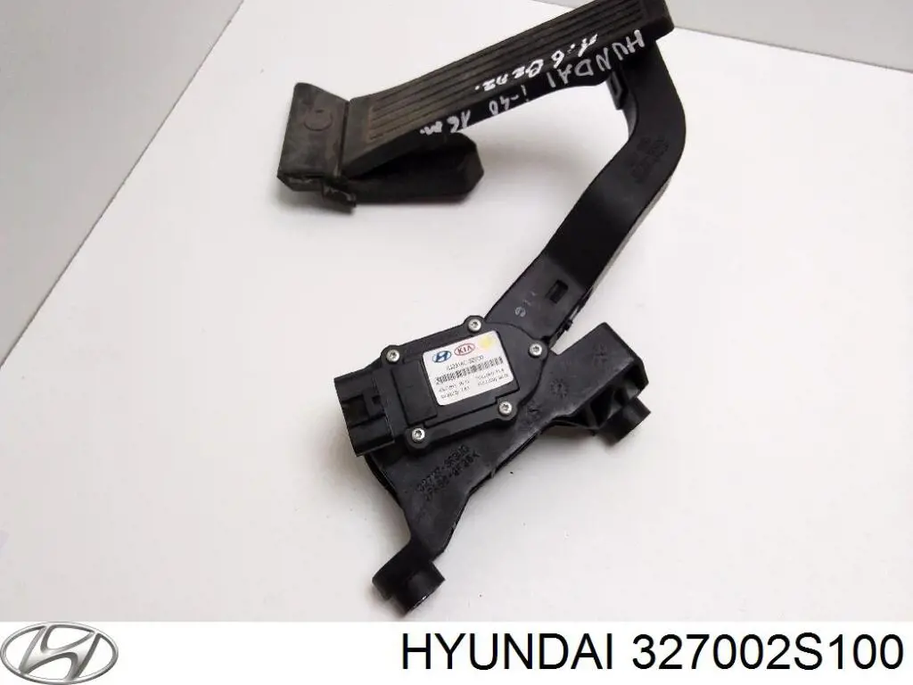 327002S100 Hyundai/Kia педаль газа (акселератора)