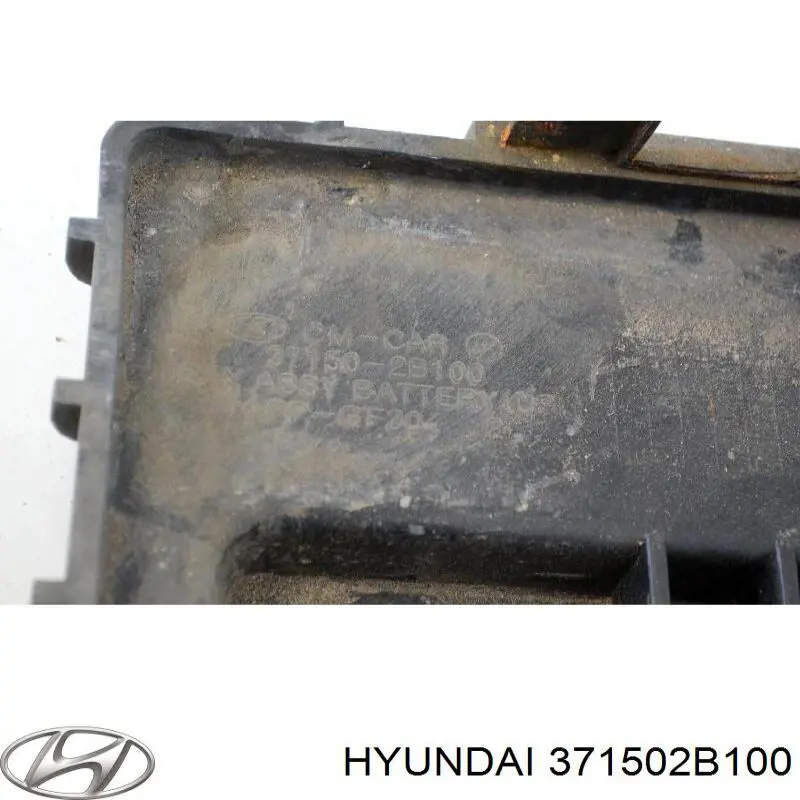 Полка под аккумулятор 371502B100 Hyundai/Kia