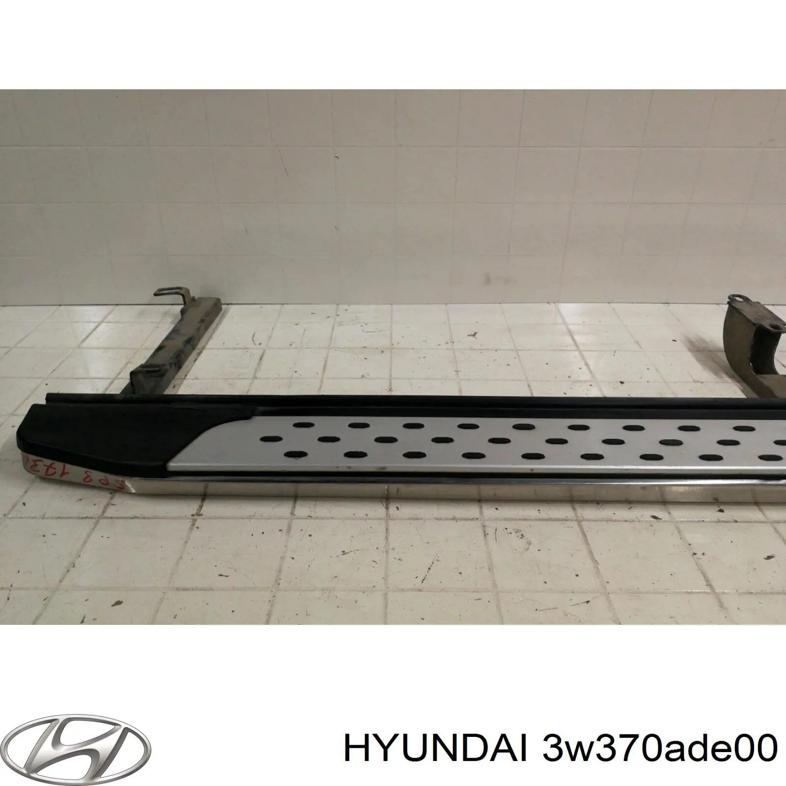 Пороги боковые 3W370ADE00 Hyundai/Kia