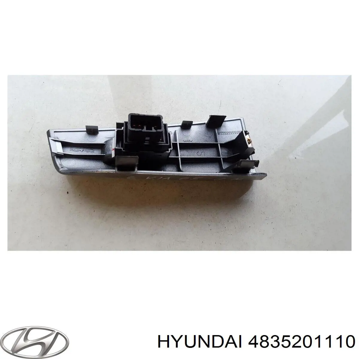 4835201110 Hyundai/Kia 