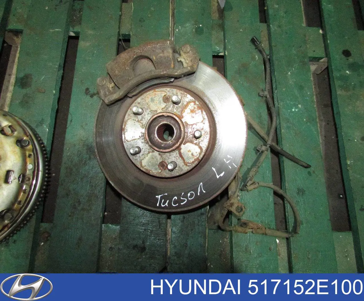Купить 517152E100 Hyundai/Kia Цапфа поворотная левая