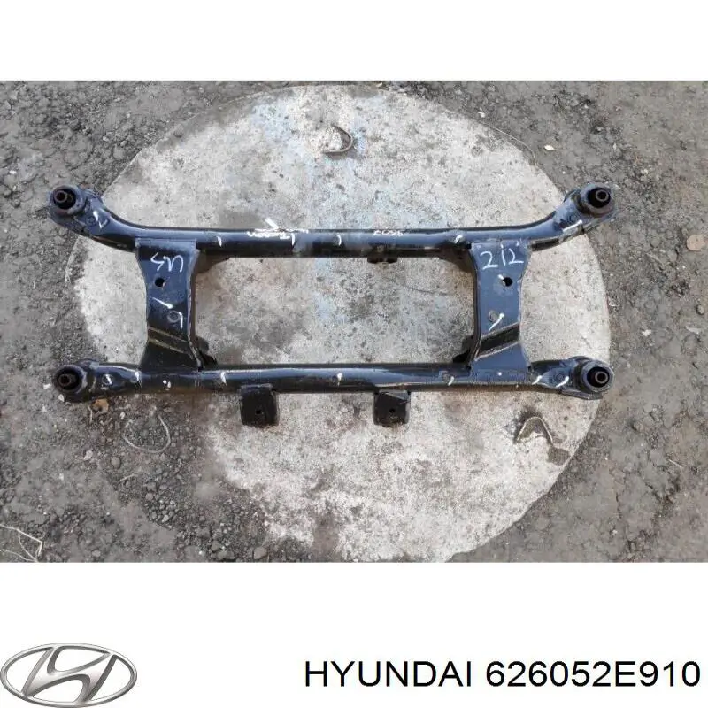 626052E910 Hyundai/Kia viga de suspensão traseira (plataforma veicular)
