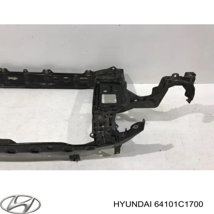 Рамка радиатора 64101C1700 Hyundai/Kia