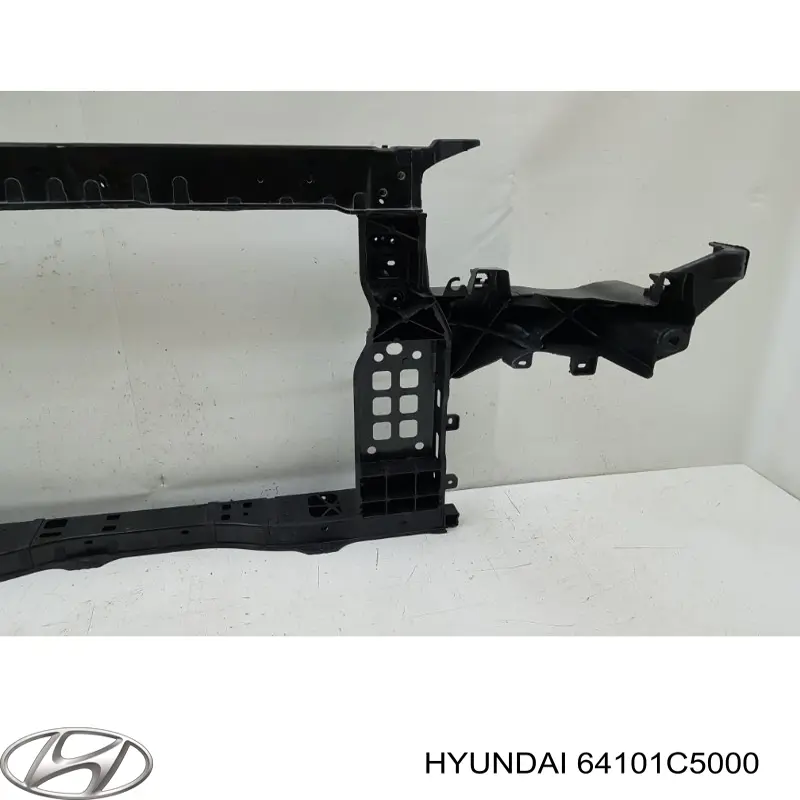 Рамка радиатора 64101C5000 Hyundai/Kia