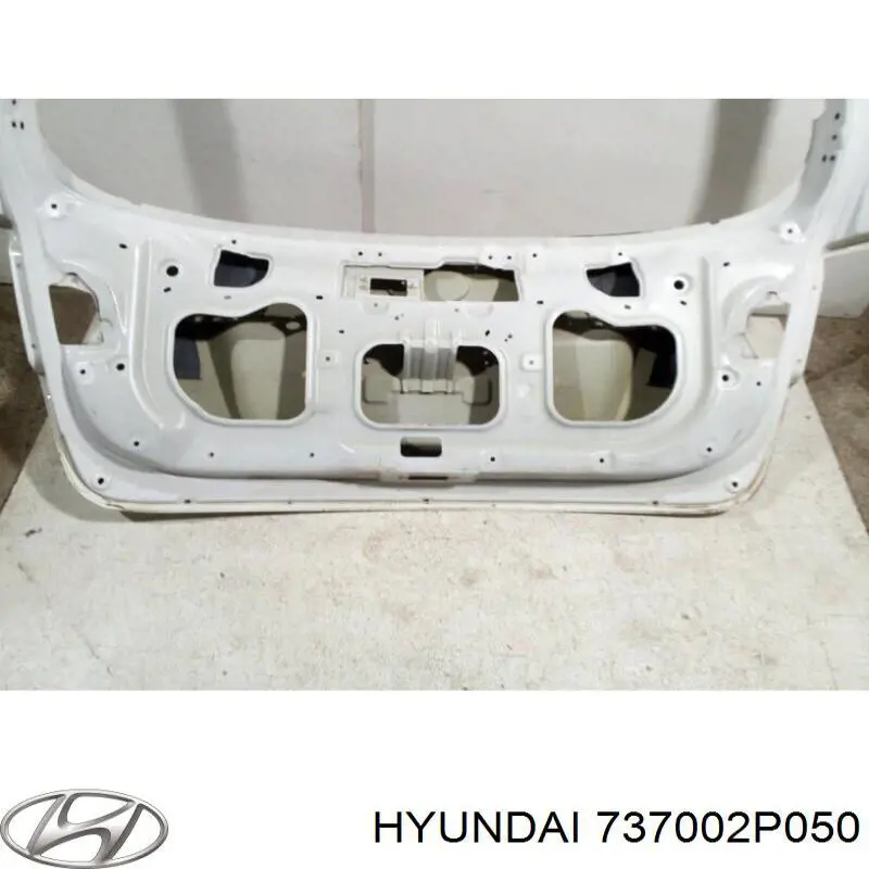 Задняя ляда Hyundai/Kia 737002P050