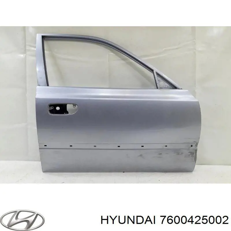 Передняя правая дверь Хундай Акцент LC (Hyundai Accent)