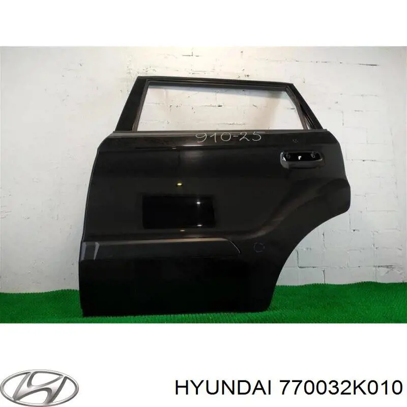 770032K010 Hyundai/Kia porta traseira esquerda