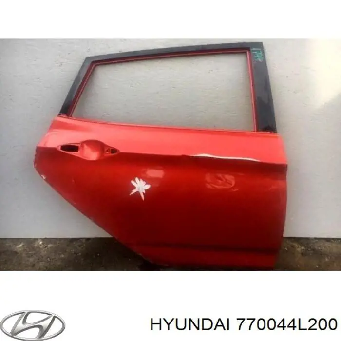 Дверь задняя правая 770044L200 Hyundai/Kia