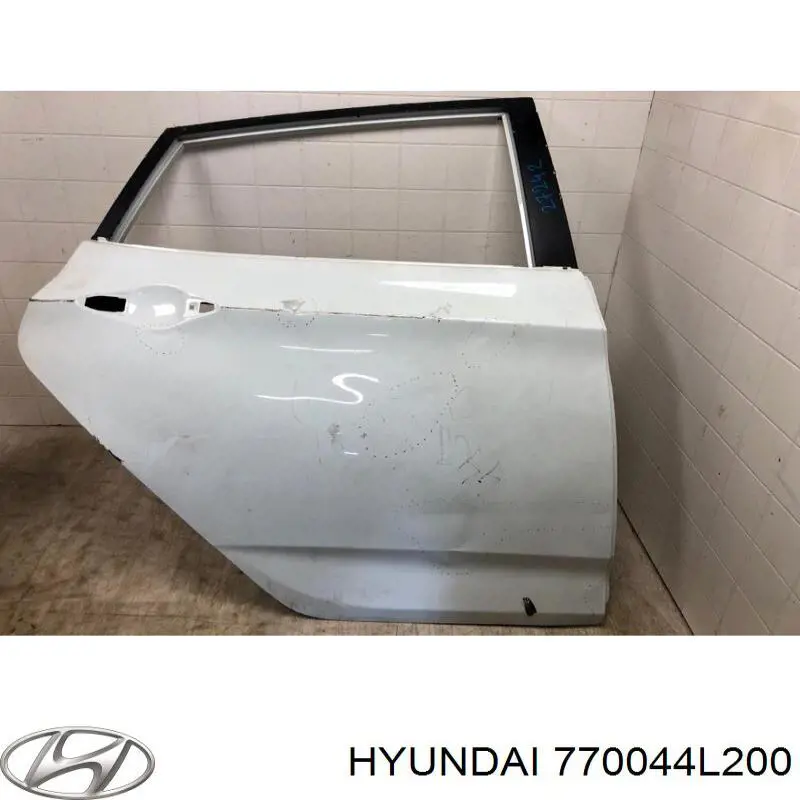 770044L200 Hyundai/Kia Дверь задняя, правая
