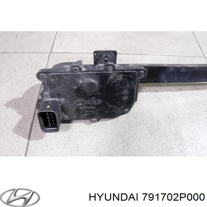 Купить 791702P000 Hyundai/Kia Датчик защиты пешеходов (ЭБУ открытия капота)