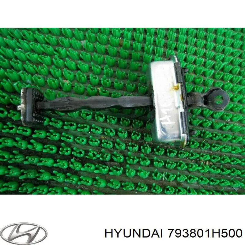Ограничитель открывания двери передний левый Hyundai/Kia 793801H502 цена, от 12.67 USD