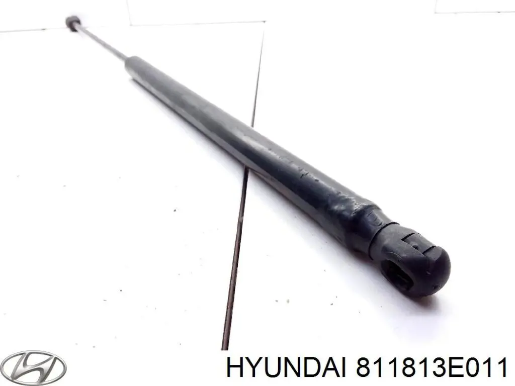 811813E011 Hyundai/Kia amortecedor da capota