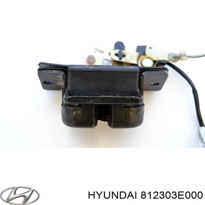 Замок багажника 812303E000 Hyundai/Kia