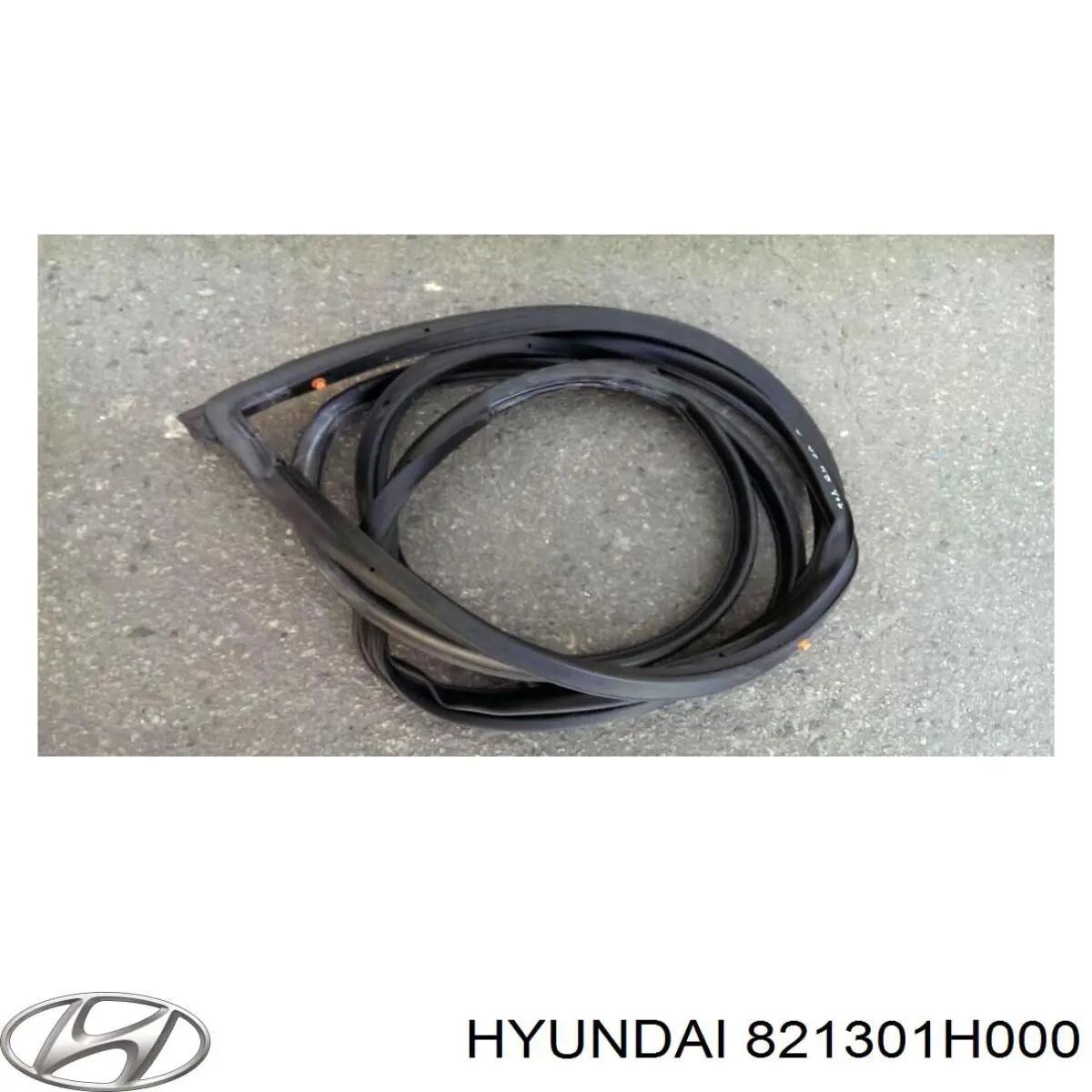 Уплотнитель двери передней левой (на двери) 821301H000 Hyundai/Kia