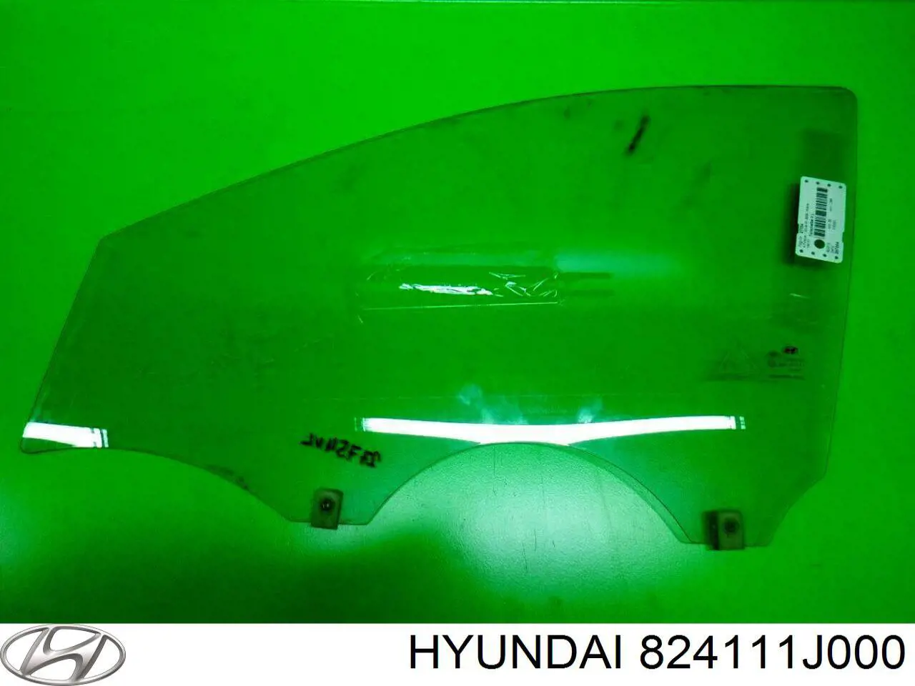 Vidro da porta dianteira esquerda para Hyundai I20 (PB)