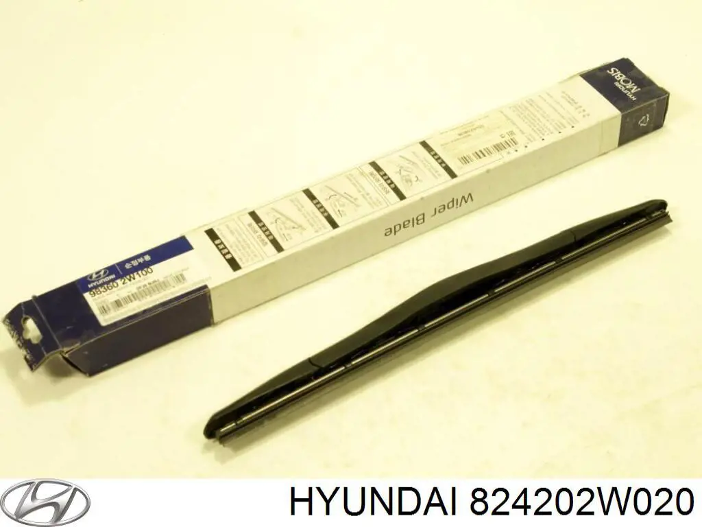 824202W020 Hyundai/Kia vidro da porta dianteira direita