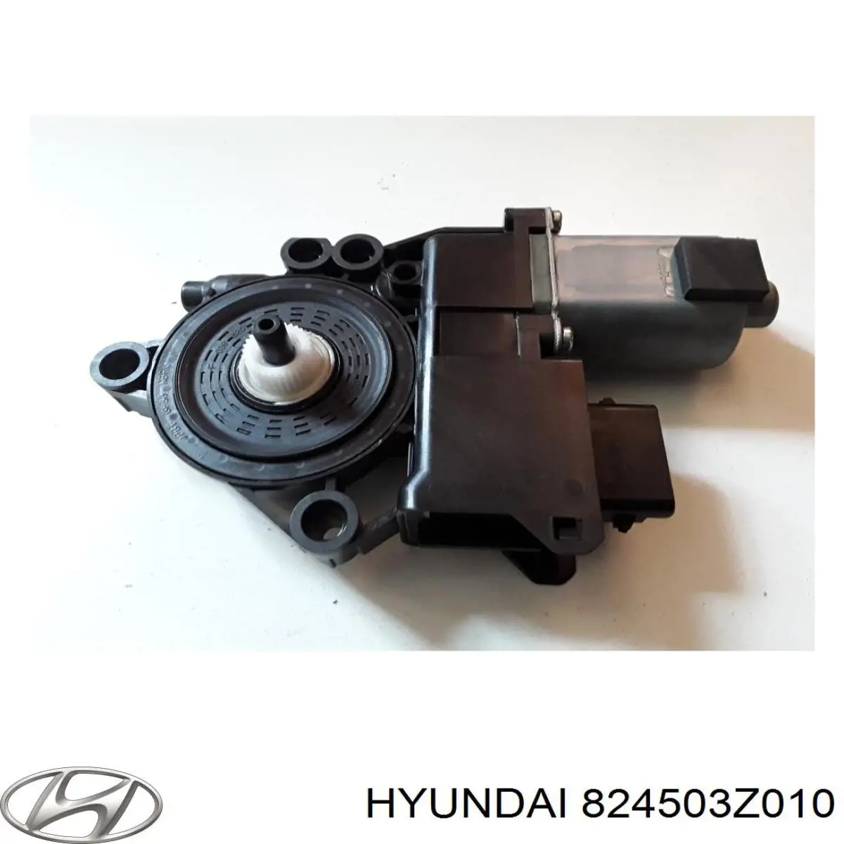 Мотор стеклоподъемника водительской двери Hyundai/Kia 824503Z010 цена, от 17.74 USD