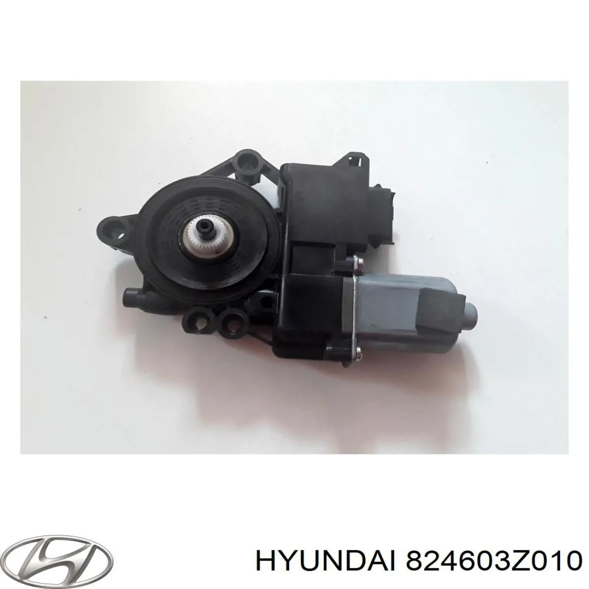 824603Z010 Hyundai/Kia мотор стеклоподъемника двери передней правой