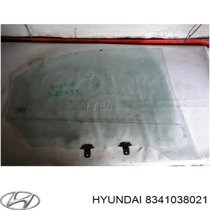 Стекло двери задней левой на Hyundai Sonata EU4