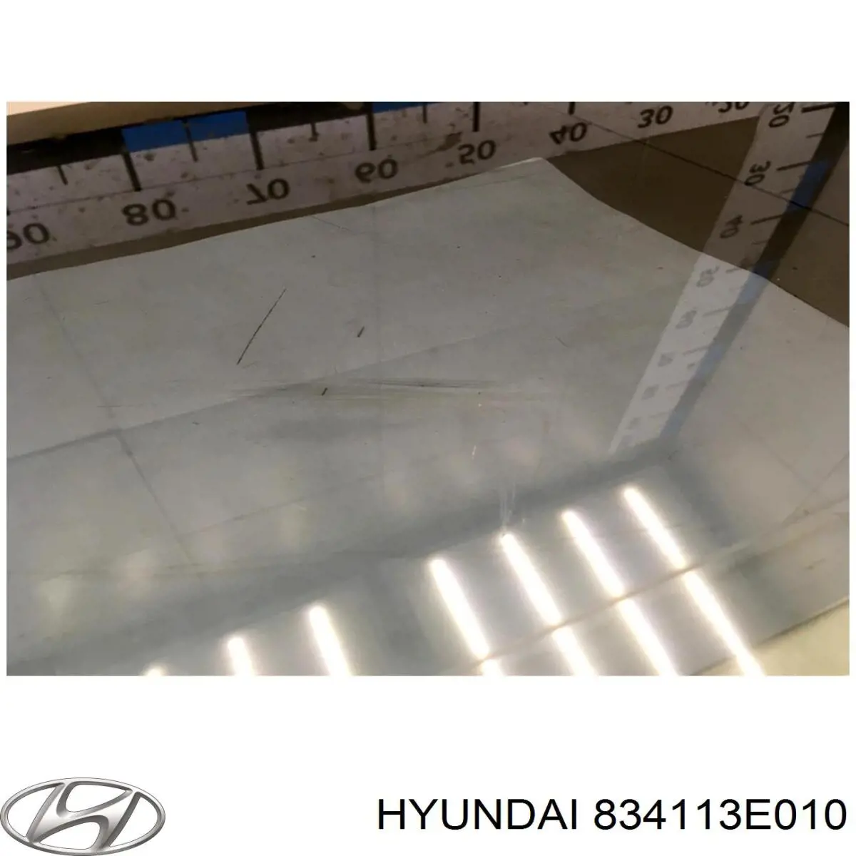 Стекло двери задней левой Hyundai/Kia 834113E010