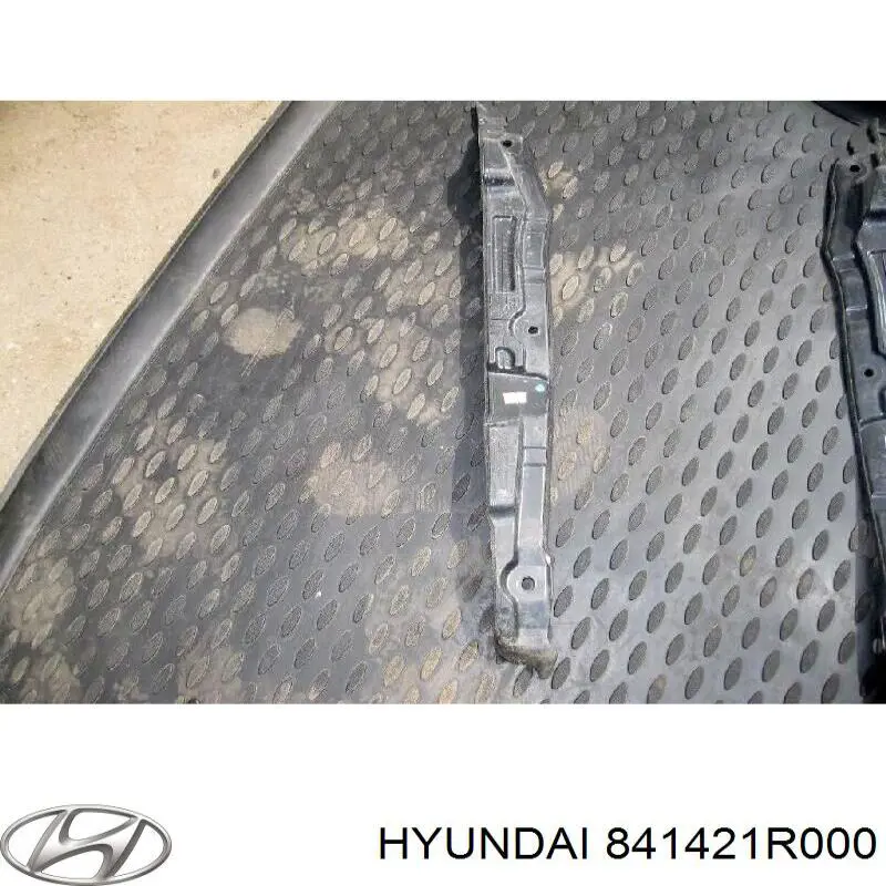 Уплотнитель крыла на Hyundai Accent SB