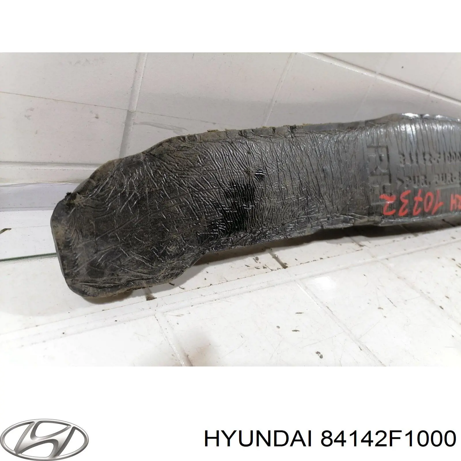 Купить 84142F1000 Hyundai/Kia Уплотнитель крыла