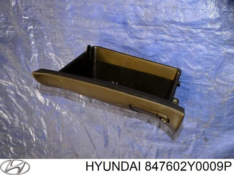 Купить 847602Y0009P Hyundai/Kia Панель салона передняя "торпедо", нижняя часть