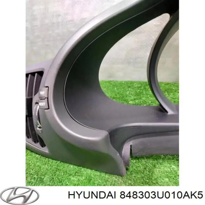 Купить 848303U010AK5 Hyundai/Kia Облицовка щитка приборов "торпедо"