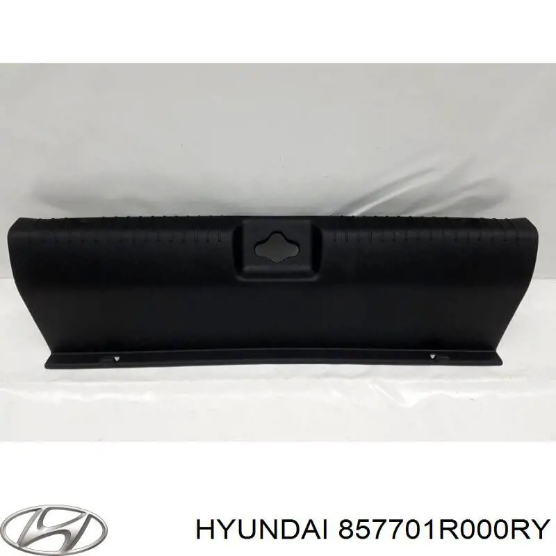 Облицовка задней панели багажника на Hyundai Accent SB
