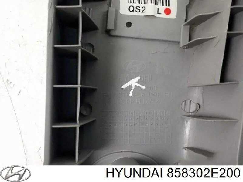 858302E200 Hyundai/Kia 