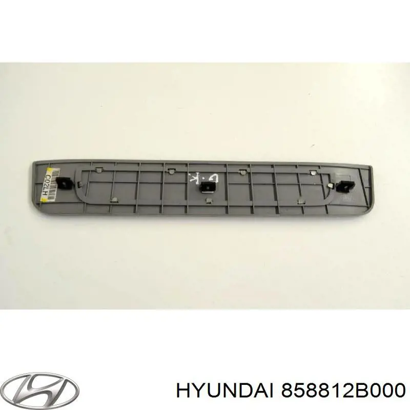  858812B000 Hyundai/Kia